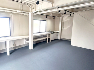 内装リフォーム トイレ・流し台を新設、貸し出しも可能な便利なスペースへ